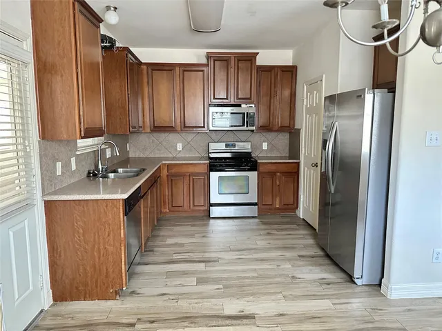 $2,400 | 21314 Bella Luna Court, Spring, TX 77379