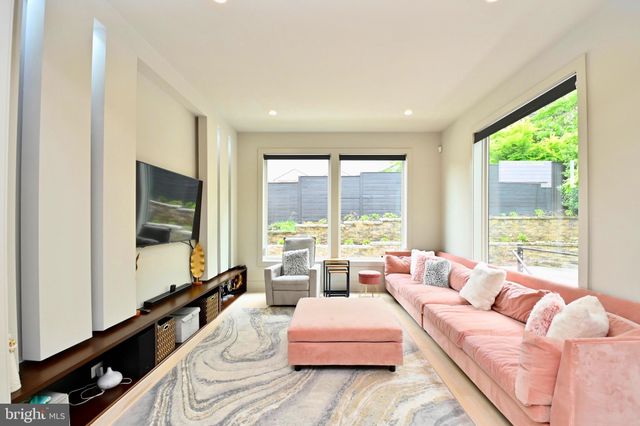 $3,195,000 | 3206 North George Mason Drive, Arlington, VA 22207