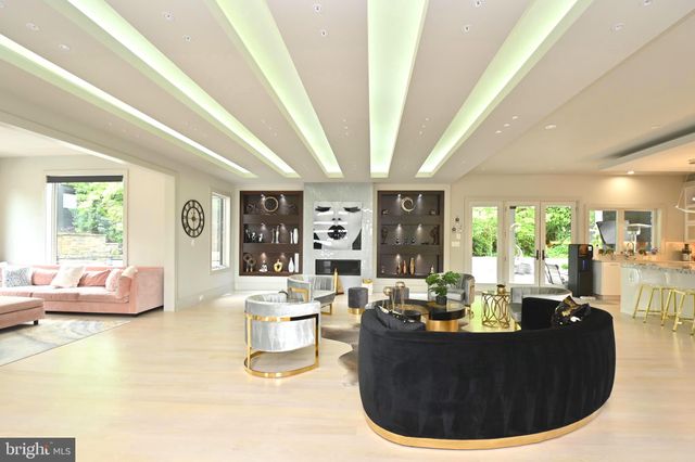 $3,195,000 | 3206 North George Mason Drive, Arlington, VA 22207