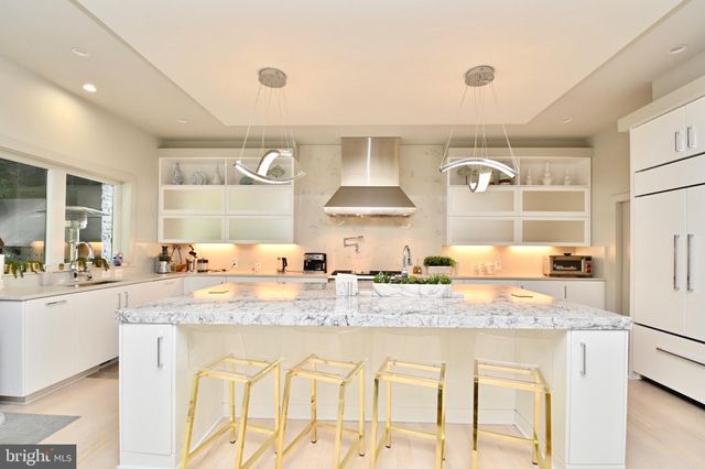 $3,195,000 | 3206 North George Mason Drive, Arlington, VA 22207