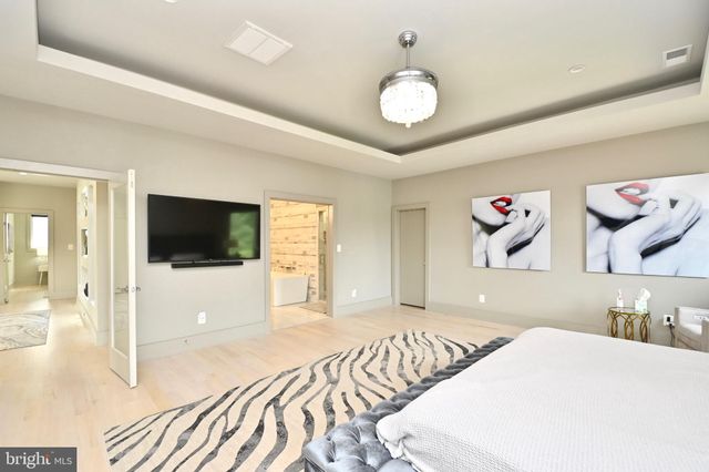 $3,195,000 | 3206 North George Mason Drive, Arlington, VA 22207