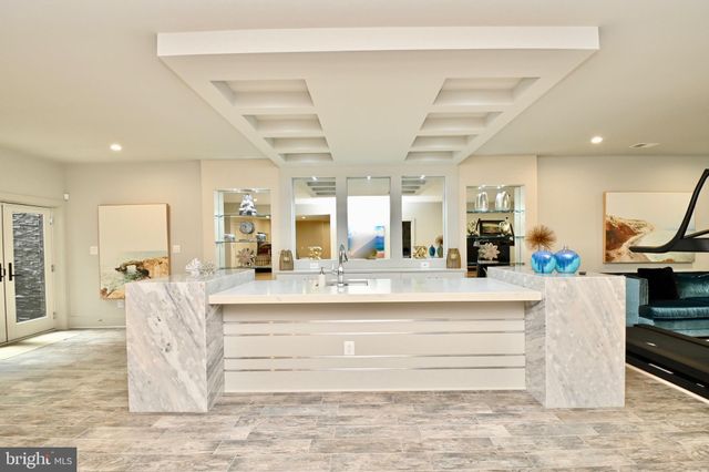 $3,195,000 | 3206 North George Mason Drive, Arlington, VA 22207