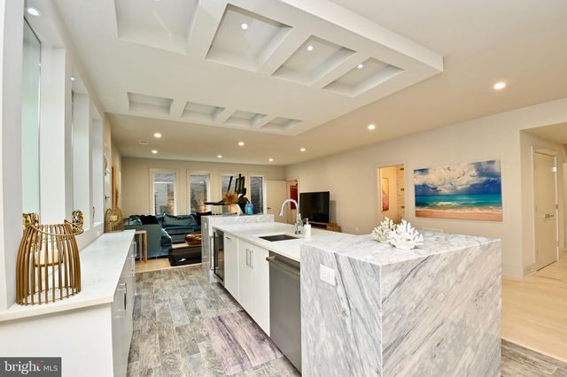 $3,195,000 | 3206 North George Mason Drive, Arlington, VA 22207