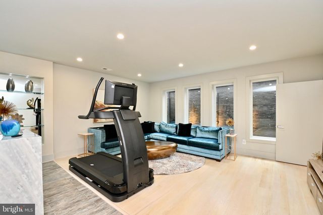 $3,195,000 | 3206 North George Mason Drive, Arlington, VA 22207