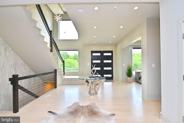 $3,195,000 | 3206 North George Mason Drive, Arlington, VA 22207