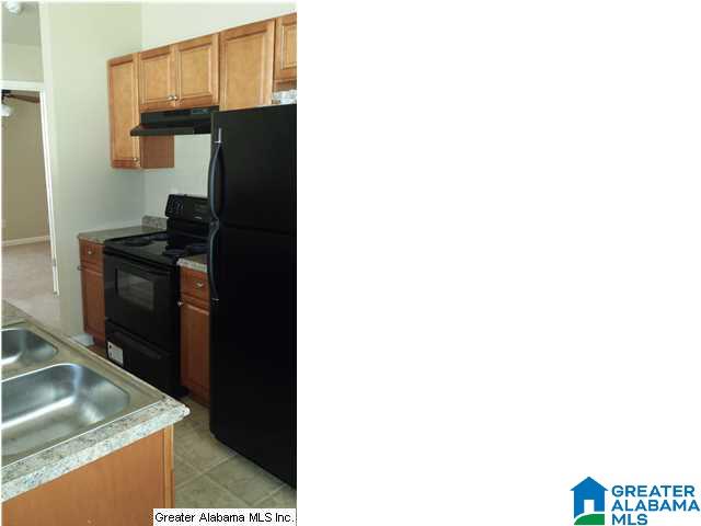 945 Maple Trace Odenville, AL 35120 - Photo 3 of 6