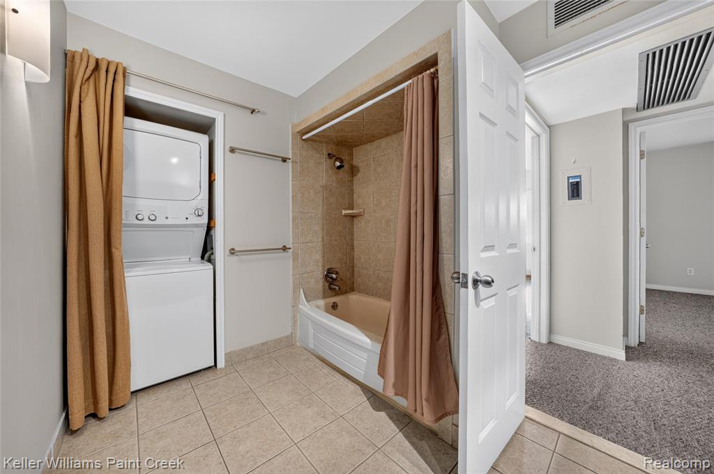 2309 Walton Boulevard, Unit 36 Rochester Hills, MI 48309 - Photo 18 of 24