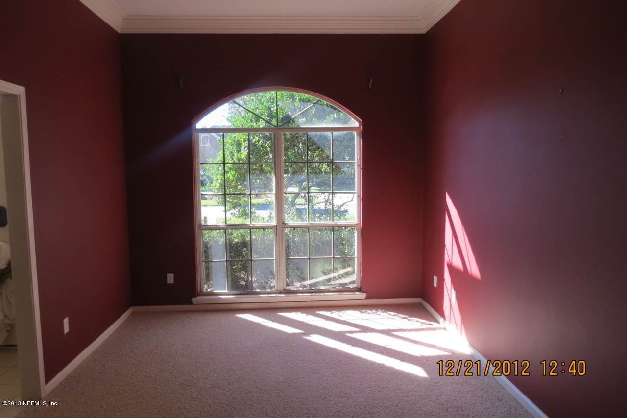 9935 Chelsea Lake Road Jacksonville, FL 32256 - Photo 5 of 19 9935 cleaning 012