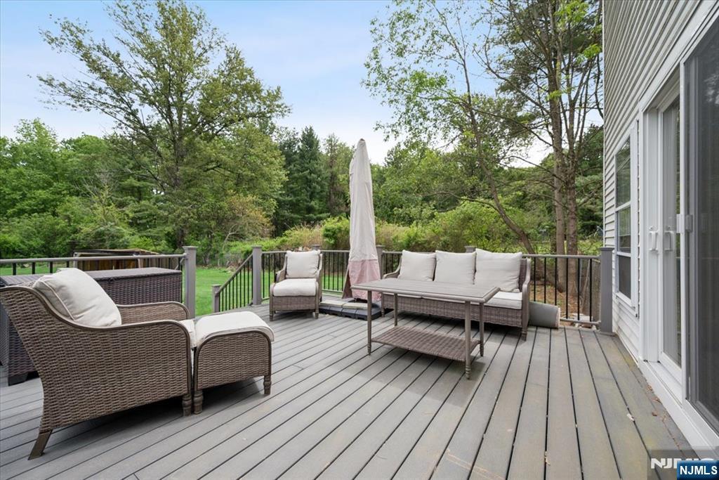 5 Glen Ridge Drive Long Valley, NJ 07853 - Photo 31 of 40