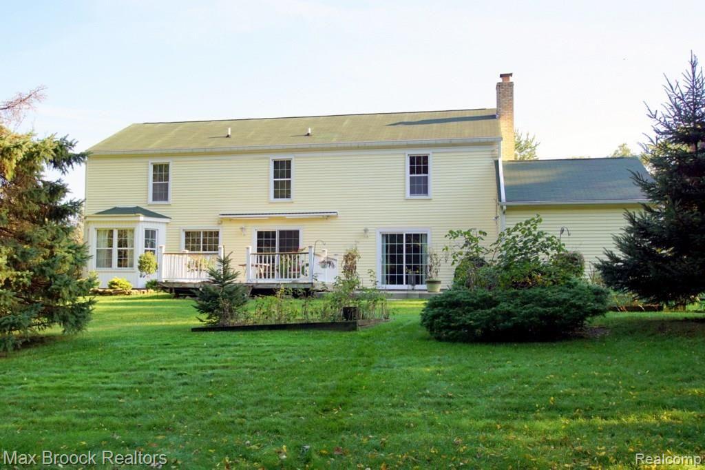 36296 Fredericksburg Road Farmington Hills, MI 48331 - Photo 21 of 30