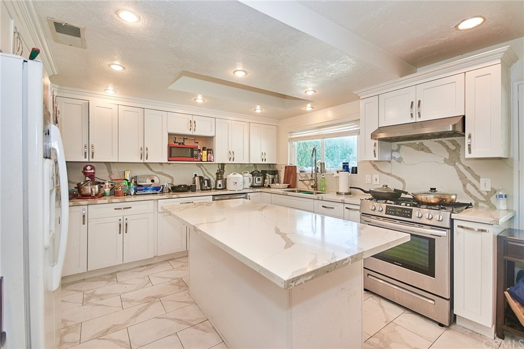 335 Pierre Road Walnut, CA 91789 - Photo 12 of 21