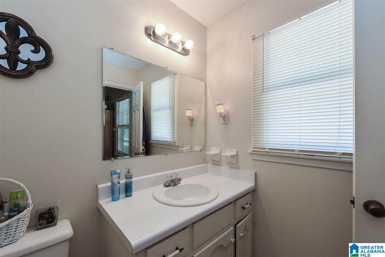 805 Round Hill Road Pelham, AL 35124 - Photo 27 of 40