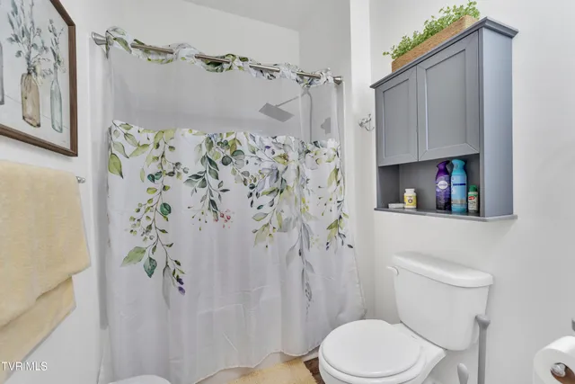 $350,000 | 1702 Fox Meadows Circle, Bluff City, TN 37618