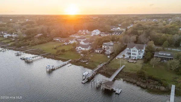 $1,240,000 | 214 Pelican Walk, Hampstead, NC 28443