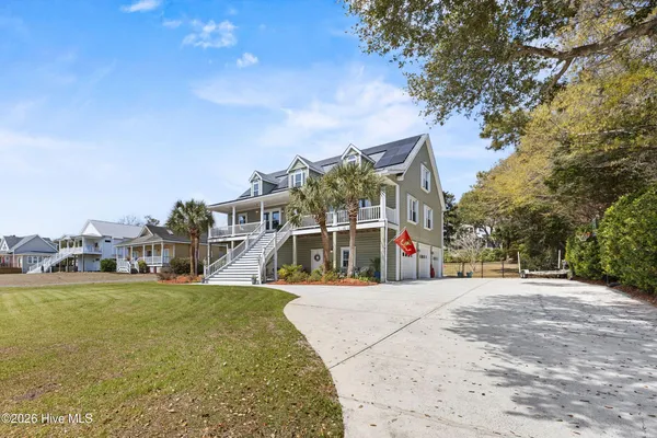$1,240,000 | 214 Pelican Walk, Hampstead, NC 28443