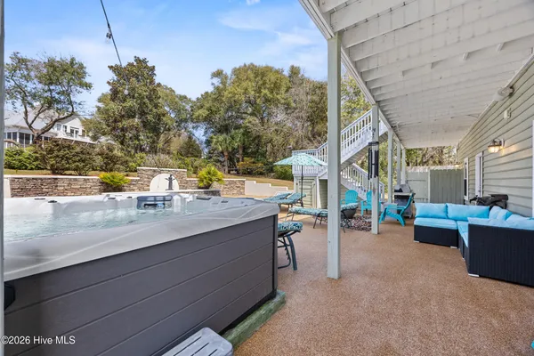 $1,240,000 | 214 Pelican Walk, Hampstead, NC 28443