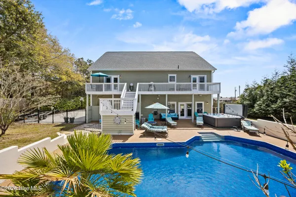 $1,240,000 | 214 Pelican Walk, Hampstead, NC 28443