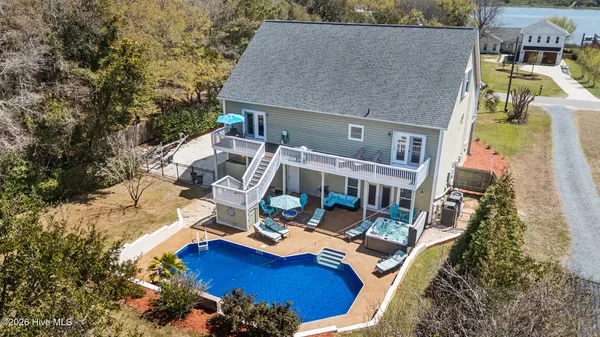 $1,240,000 | 214 Pelican Walk, Hampstead, NC 28443