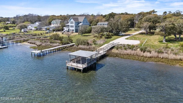 $1,240,000 | 214 Pelican Walk, Hampstead, NC 28443