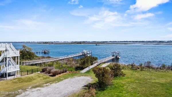 $1,240,000 | 214 Pelican Walk, Hampstead, NC 28443