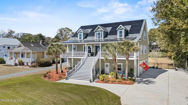 $1,240,000 | 214 Pelican Walk, Hampstead, NC 28443