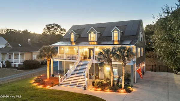 $1,240,000 | 214 Pelican Walk, Hampstead, NC 28443