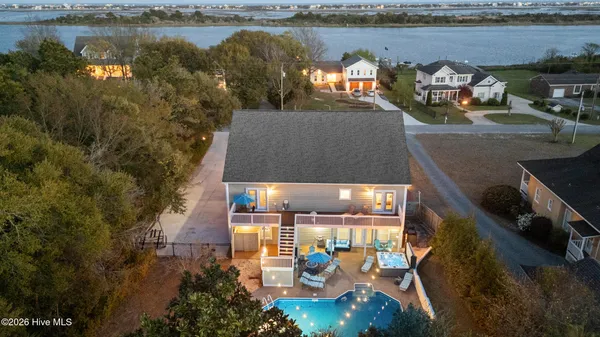 $1,240,000 | 214 Pelican Walk, Hampstead, NC 28443