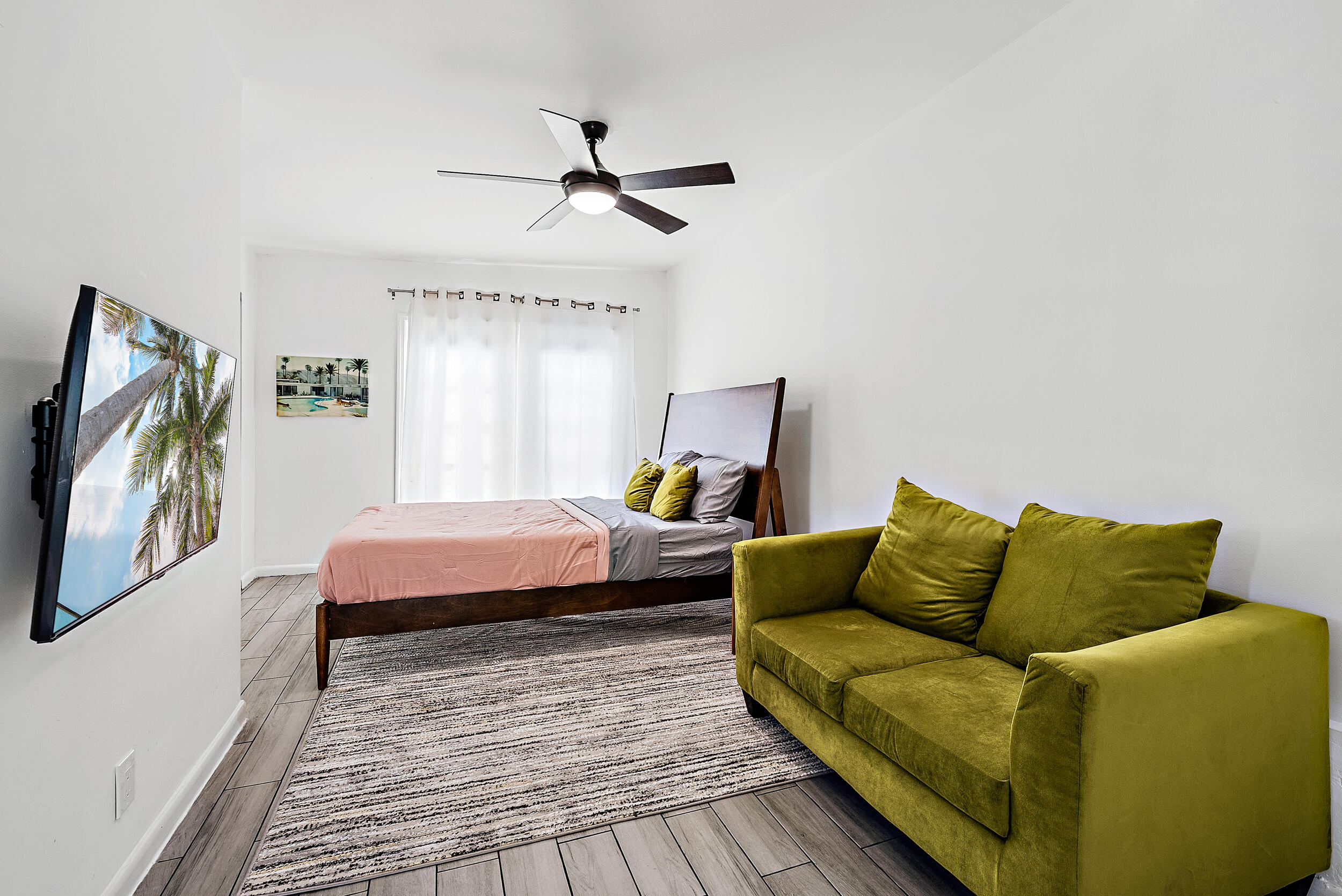 517 Colonial Road West Palm Beach, FL 33405 - Photo 7 of 23 517 Colonial Rd MLS-14