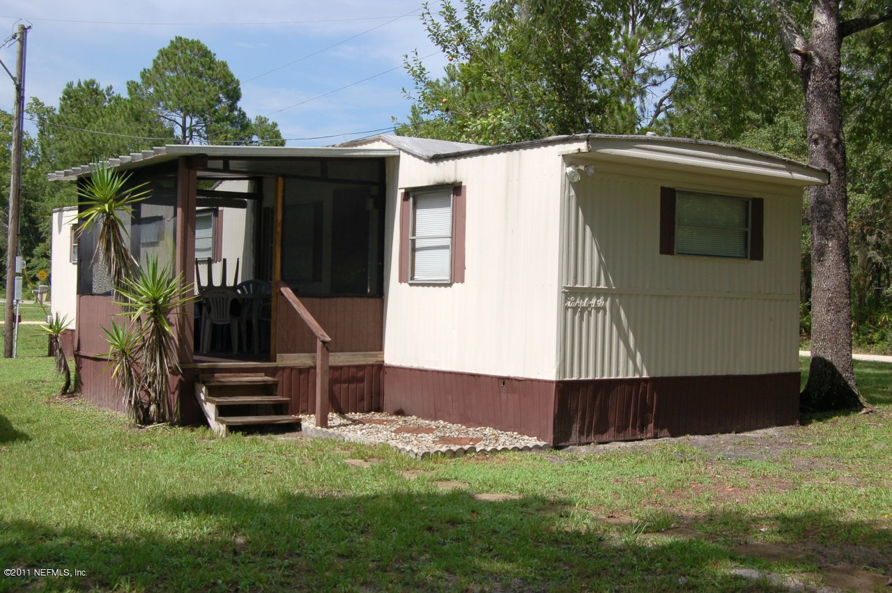 135 Payne Road Satsuma, FL 32189 - Photo 1 of 11 FRONT