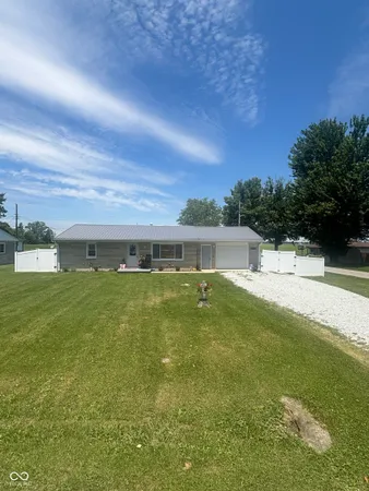 $210,000 | 606 East Gatewood Drive, Westport, IN 47283