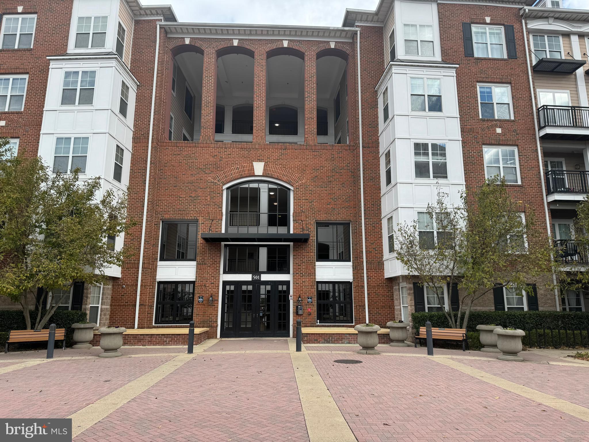 501 Hungerford Drive, Unit 310, Rockville, MD 20850 Compass