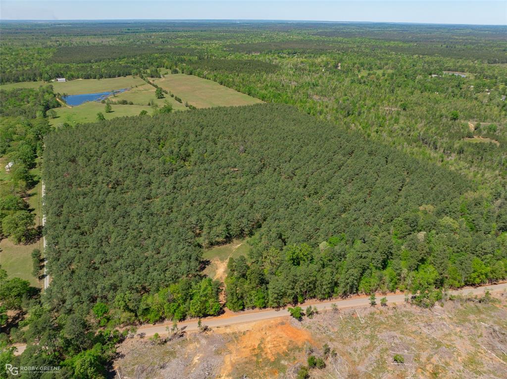 260 Circle M Road Benton, LA 71006 - Photo 35 of 35 a view of a field with an ocean
