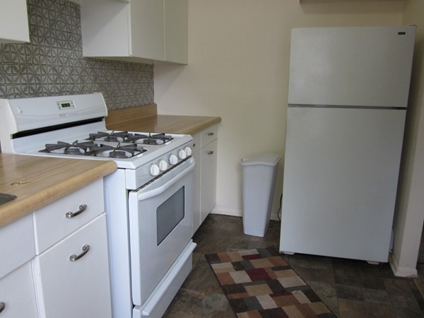 16 Manor Court, Unit 16 Springfield, MA 01118 - Photo 3 of 10 Gallery Image 3