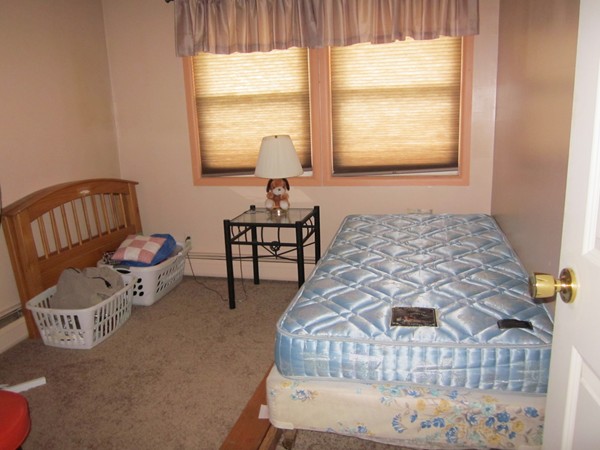 16 Manor Court, Unit 16 Springfield, MA 01118 - Photo 5 of 10 Gallery Image 5
