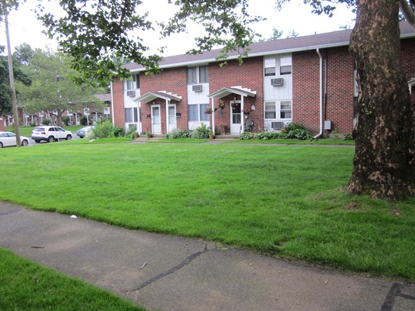 16 Manor Court, Unit 16 Springfield, MA 01118 - Photo 10 of 10 Gallery Image 10