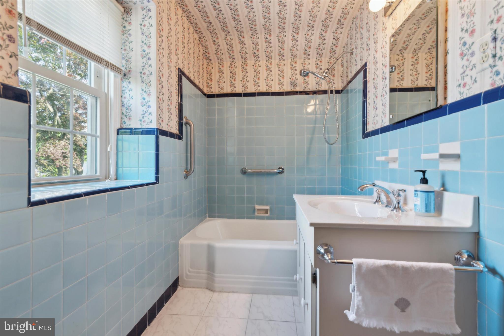 129 Sutton Road Ardmore, PA 19003 - Photo 25 of 26 2nd Bath