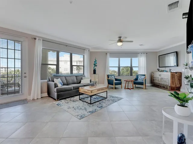 $3,000 | 7840 34th Avenue West, Unit 202, Bradenton, FL 34209