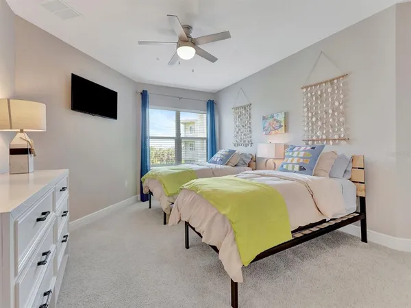 $3,000 | 7840 34th Avenue West, Unit 202, Bradenton, FL 34209