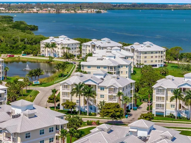 $3,000 | 7840 34th Avenue West, Unit 202, Bradenton, FL 34209