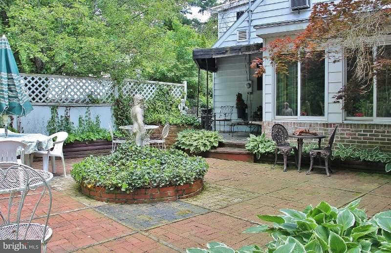 638 Valley Road York, PA 17403 - Photo 14 of 27 Gallery Image 14
