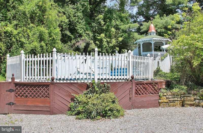638 Valley Road York, PA 17403 - Photo 18 of 27 Gallery Image 18