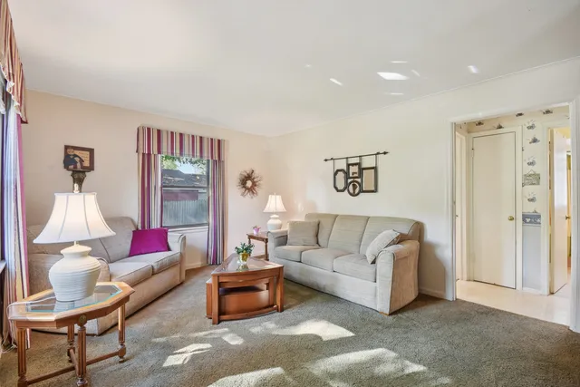 $319,900 | 6666 Ravinia Drive, Tinley Park, IL 60477