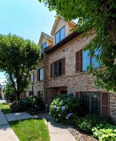 $315,000 | 107 High Avenue, Unit 205, Nyack, NY 10960