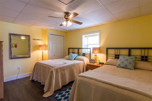 828 Sable Road Spring City, TN 37381 - Photo 25 of 32 25-Large bedroom on lower level