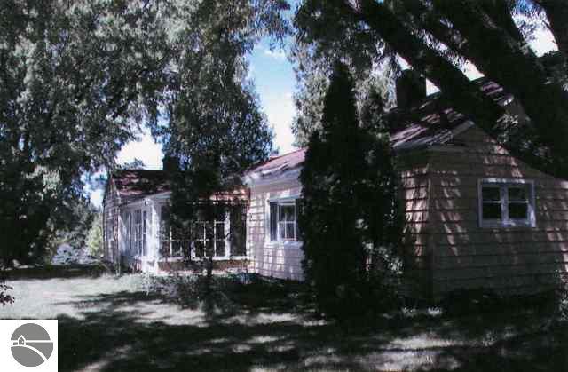 2025 East Long Lake Road Traverse City, MI 49685 - Photo 2 of 2 1652110-1.JPG