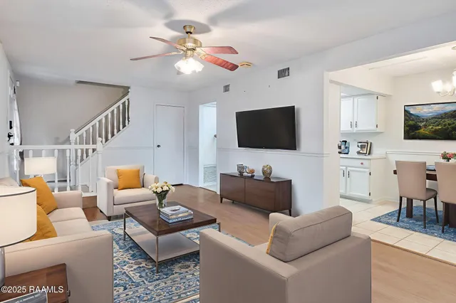 $120,000 | 200 Lodge Drive, Unit 410, Lafayette, LA 70506