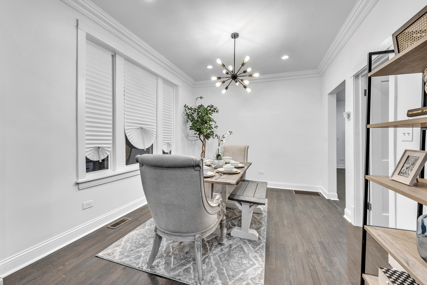 4844 West 23rd Street Cicero, IL 60804 - Photo 4 of 36 a view of a dining room with furniture window and wooden floor