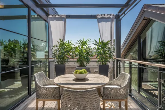 $5,500,000 | 301 1st Street West, Sonoma, CA 95476