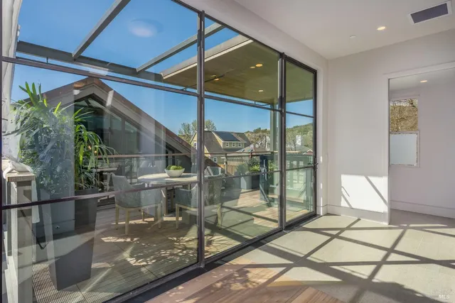 $5,500,000 | 301 1st Street West, Sonoma, CA 95476