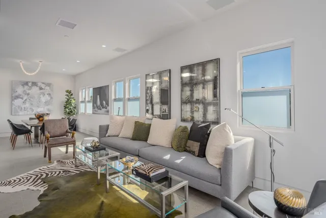 $5,500,000 | 301 1st Street West, Sonoma, CA 95476